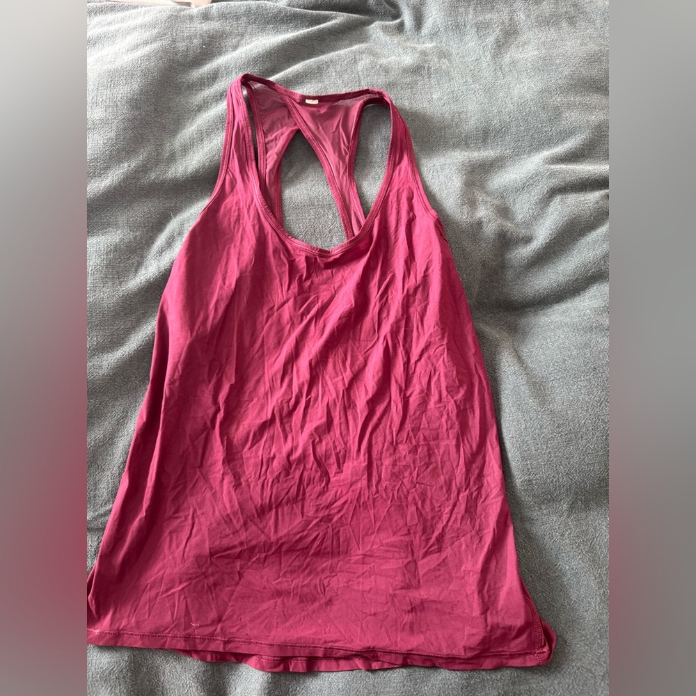 Lululemon flowy maroon tank size 4
